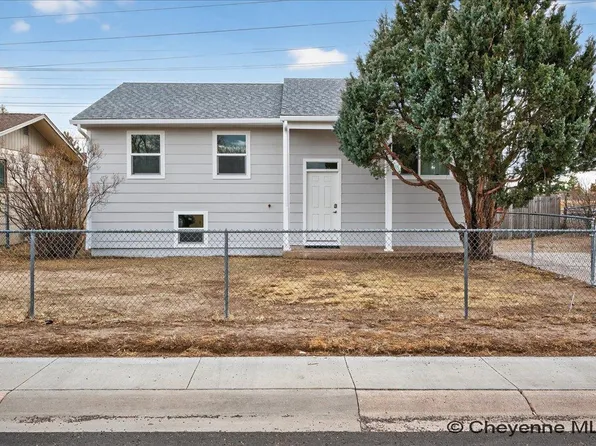 1275 W Jefferson Rd, Cheyenne, WY 82007