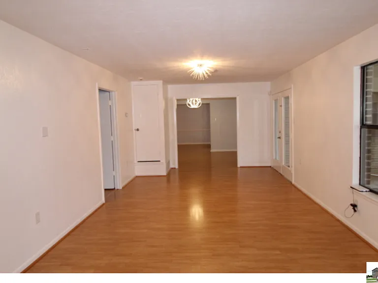 204 Oak St — Photo 17