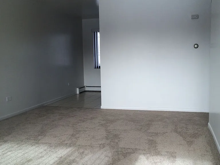 1740 North Ave #9 — Photo 3