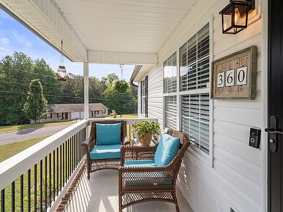 4th image of 360 Pinewood Dr