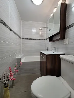 Rented by Lodger Corp | media 23