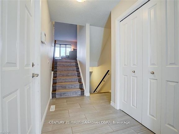 4th image of 1010 Fanshawe Park Rd E #117