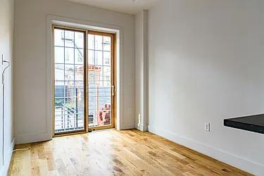 Rented by Nolita Group