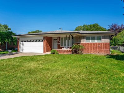 33552 Somerset Dr, Sterling Heights, MI, 48312