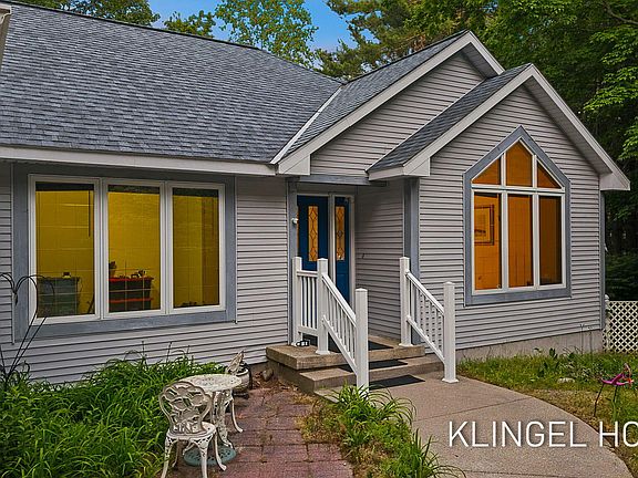 2nd image of 9292 Lakeshore Dr