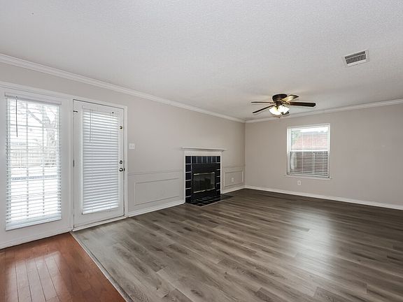 4th image of 5024 Flat Creek Dr