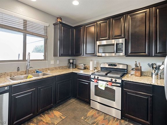 5th image of 4760 San Marcello St