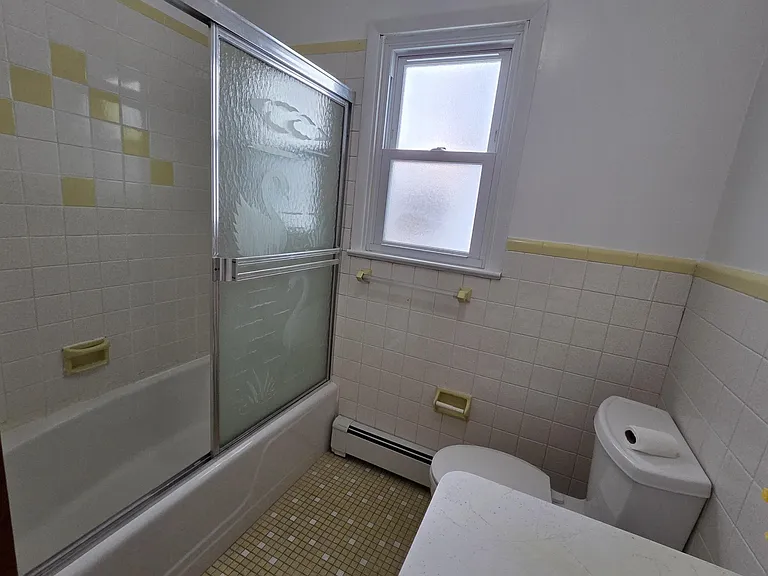 777 Montgomery St #1 — Photo 24