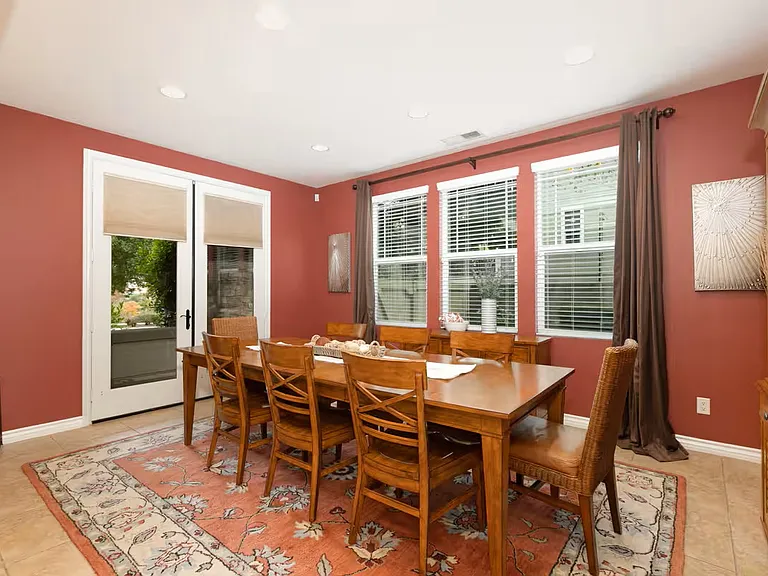 Dining Room Alt