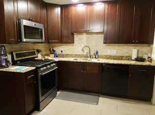 105 Wagner Dr, Cary, IL 60013
