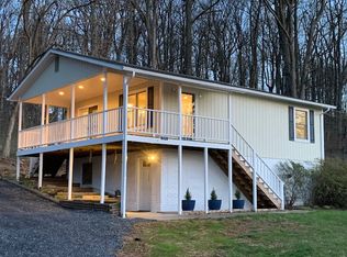 134 Long View Rd, Linden, VA 22642