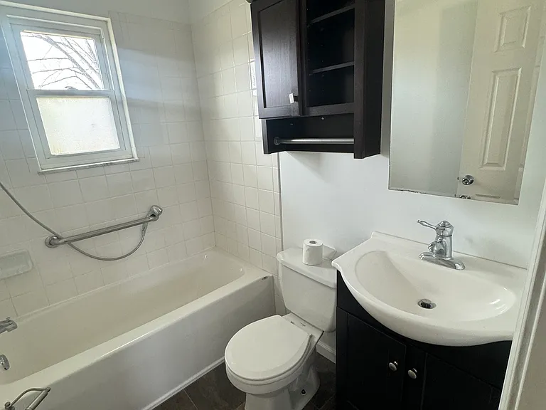 296 N Mill St — Photo 7