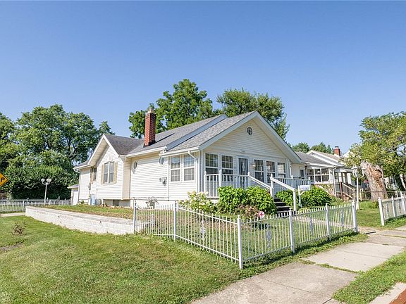 3rd image of 956 Chelsea Ave