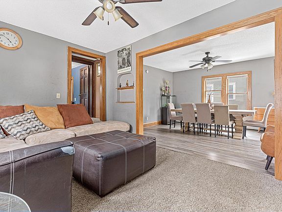 5th image of 2714 Newton Ave N