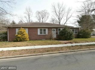 215 S 6th St, Denton, MD