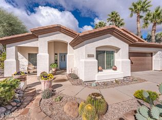2084 E Longspur Pl, Green Valley, AZ 85614