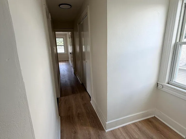 26 E Carey St #4 — Photo 10