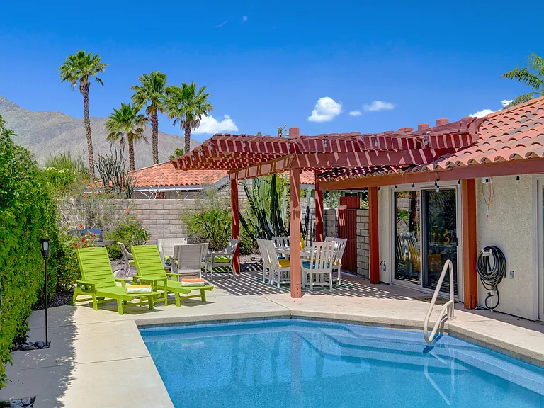 1457 E Adobe Way — Photo 21