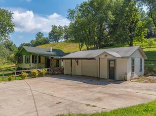 143 Carl Arrington Rd, Waynesville, NC 28786