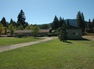 517 Indian Meadows Dr, Happy Camp, CA 96039