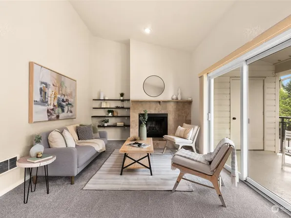 13626 NE 7th Street #F16, Bellevue, WA 98005