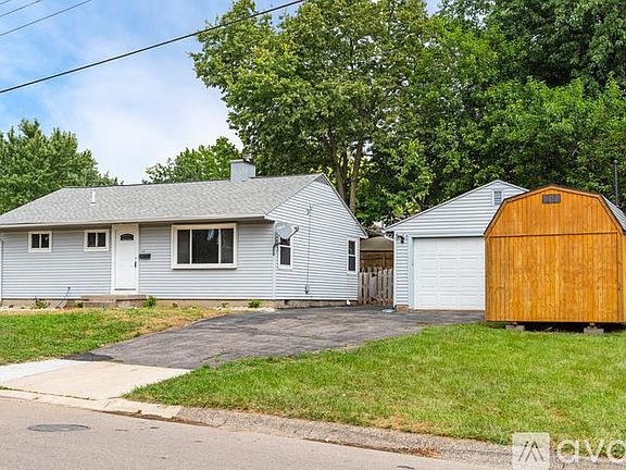 3rd image of 1116 N 8th St