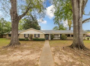 3422 Raguet St, Nacogdoches, TX 75965