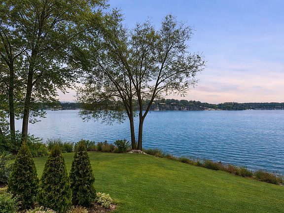 4th image of 3396 Kings Point Rd