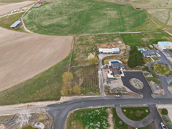 3rd image of E Terril Rd