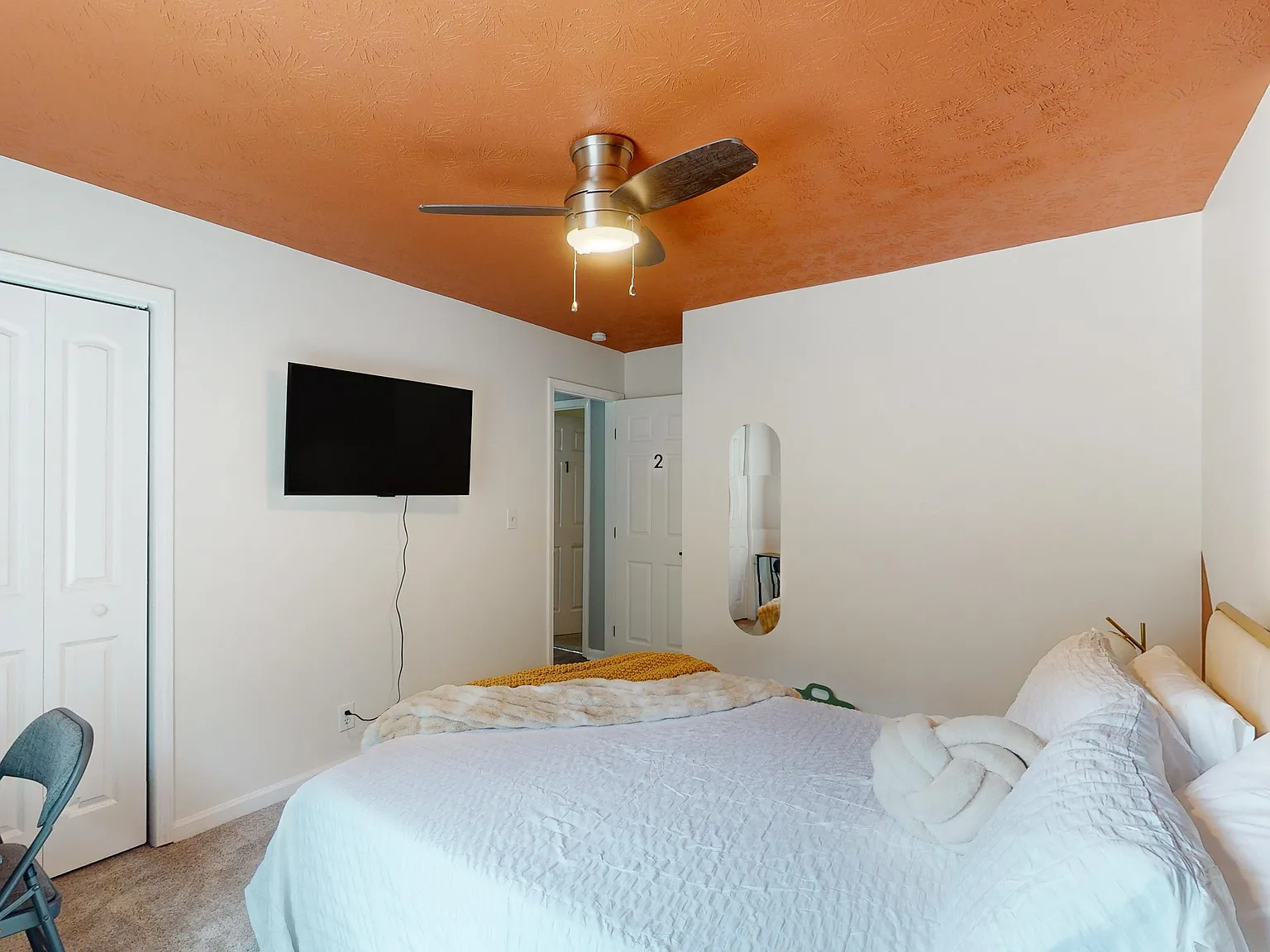 4 bed, 3.0 bath, 2100 sqft, $1,079 — Photo 2
