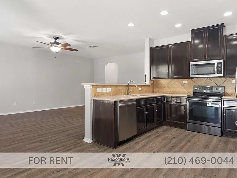 939 Spello Cir — Photo 15