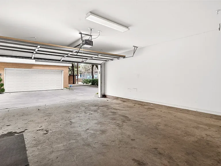 4050 McKinney Ave #12 — Photo 29