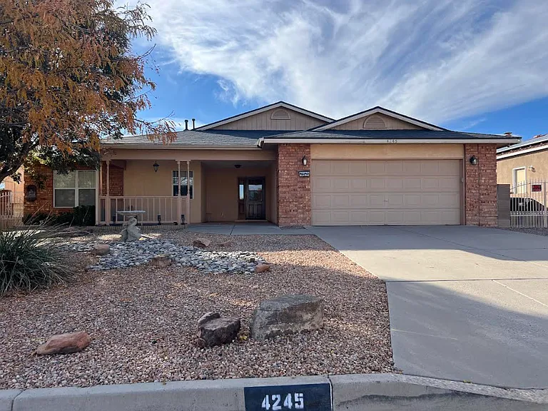 4245 Foxwood Trl SE — Photo 3