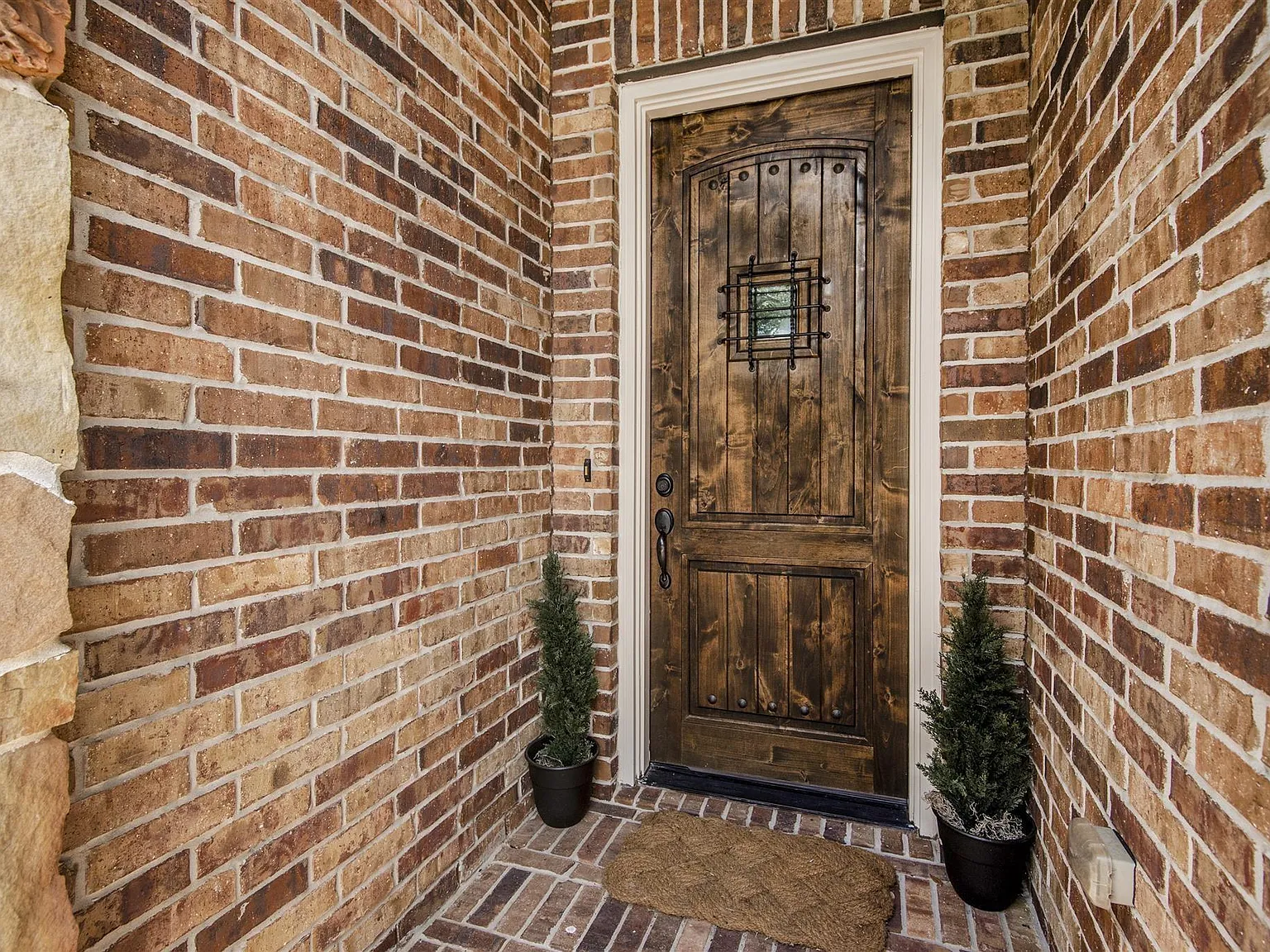 4 bed, 2.0 bath, 2986 sqft, $3,300 — Photo 3