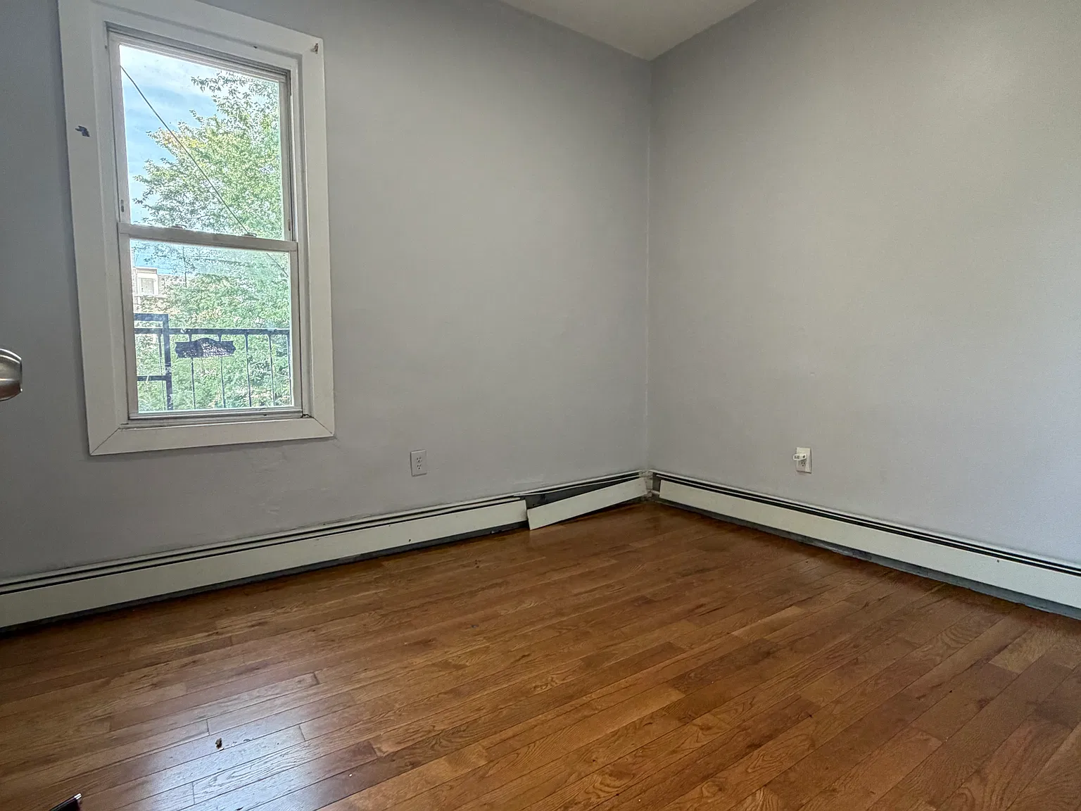 2 bed, 1000 sqft, $1,995 — Photo 4
