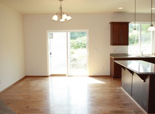 4040 Woods Rd E, Pt Orchard, WA 98366