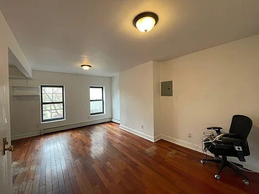 Rented by Corcoran | media 18