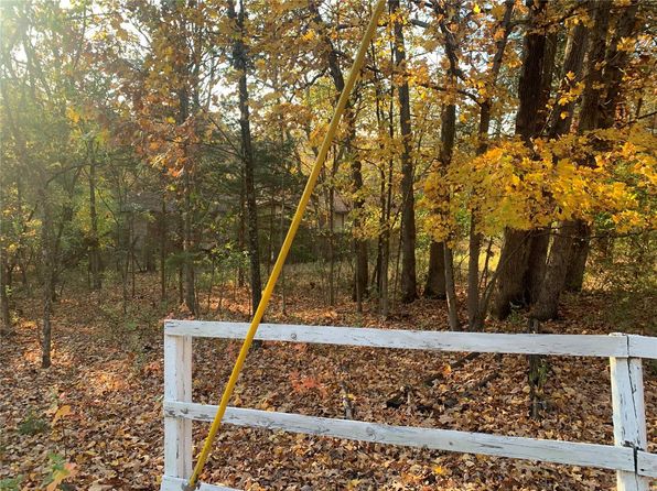 6572 Franks Rd, Byrnes Mill, MO 63051