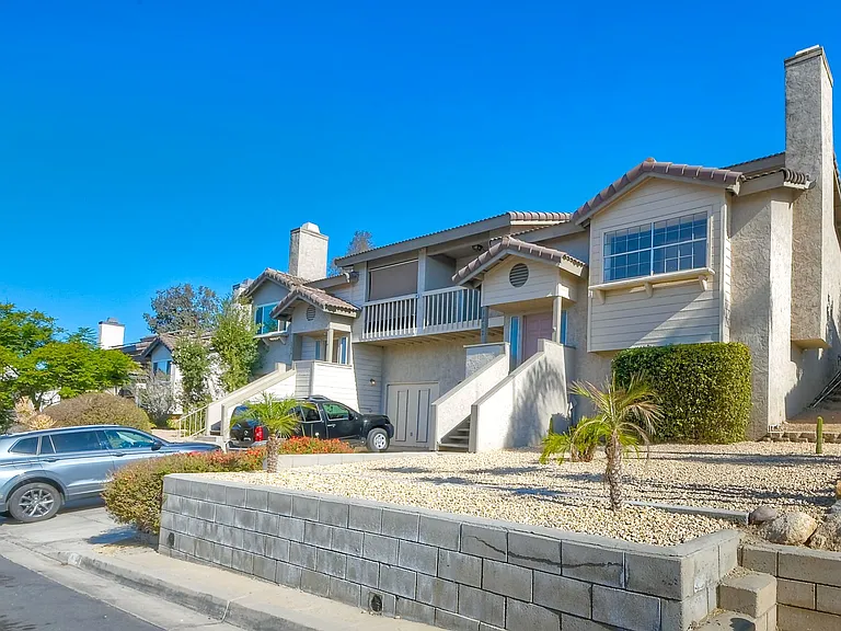 1252 Soria Gln — Photo 16