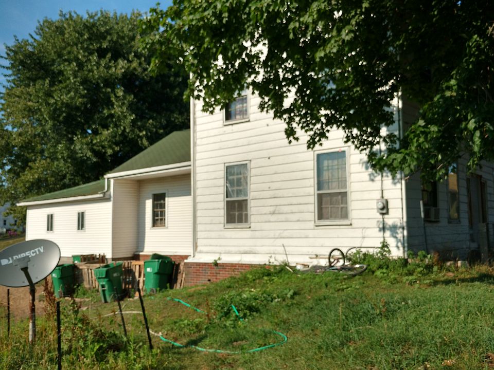 2nd image of 1291 S Elyria Rd