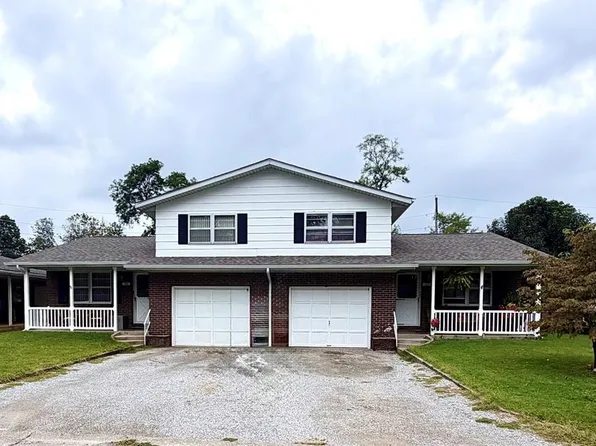 102/104 Liberty Dr, Belleville, IL 62226