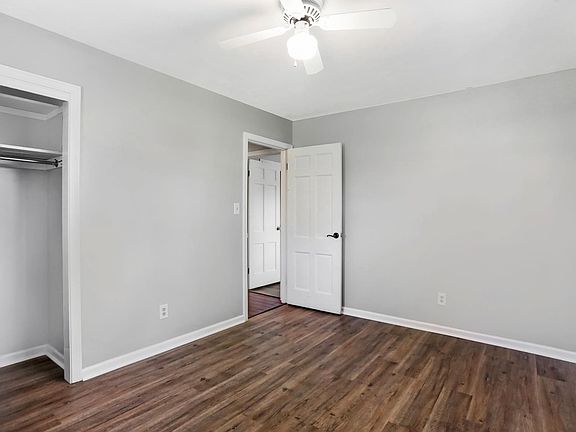 5th image of 9803 Lakewood Dr W