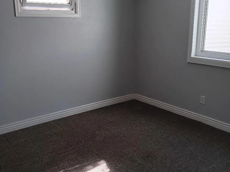 2390 E Vassar Ave — Photo 12
