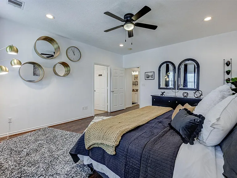 1815 Lewis St — Photo 24