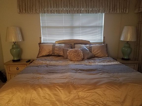 Master bedroom 4