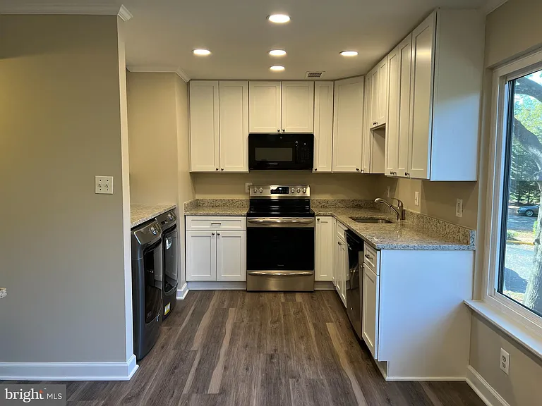 1635 Westwind Way — Photo 18