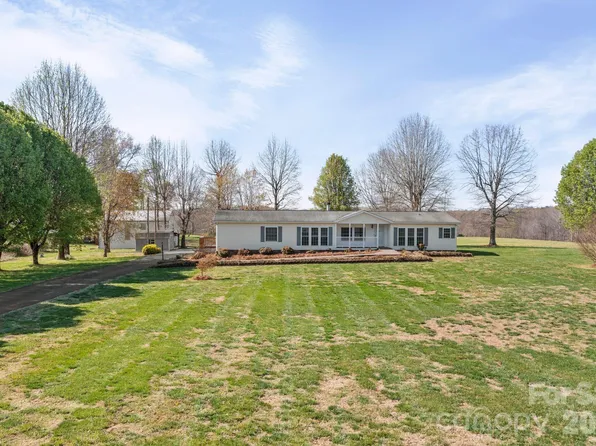 3436 Rome Anthony Rd, Yadkinville, NC 27055