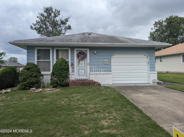 15 Grenada Street, Berkeley, NJ 08721