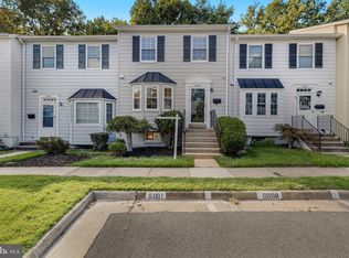 6006 Sweet Dale Ct, Springfield, VA 22152