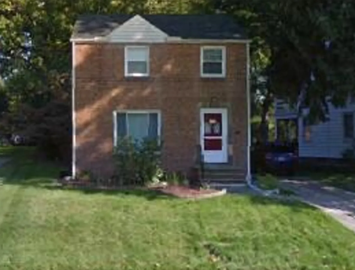 1891 Idlehurst Dr photo 1
